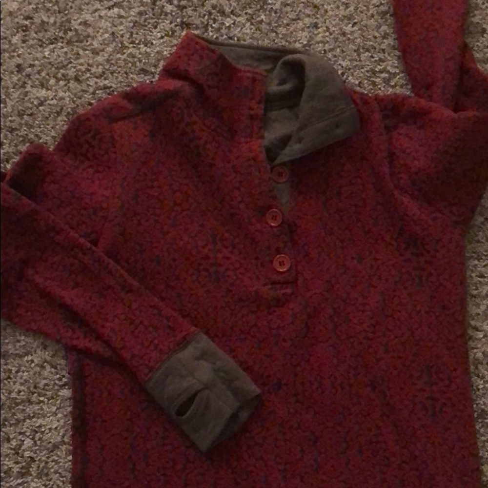 Kavu Women’s pullover